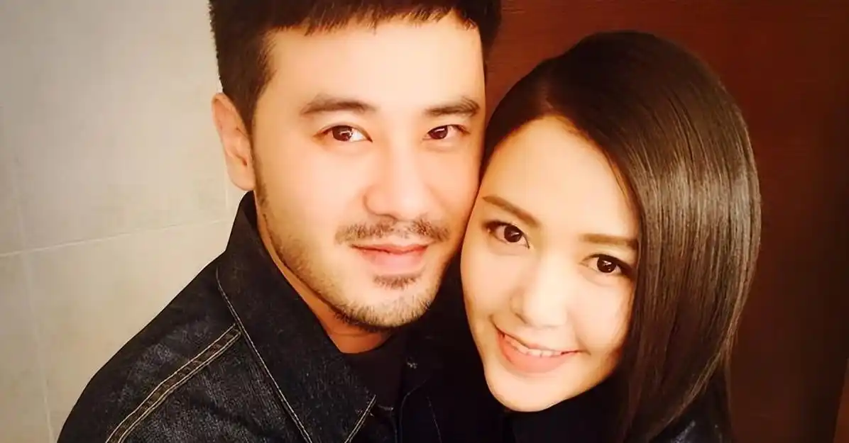 他被誉为不老男神,后来和谭维维结婚,曾在冈仁波齐山上求婚