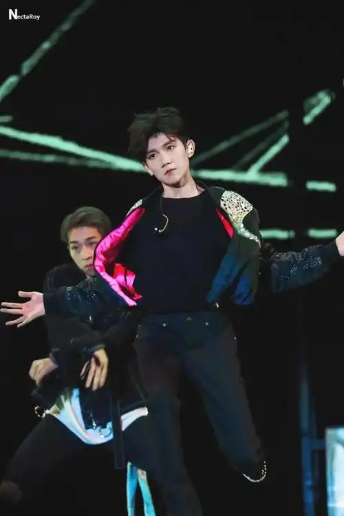 王源跳舞,每一帧都值得千万次回味!