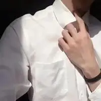 男生头像西装 西装半身绅士男生头像_微信头像图片大全