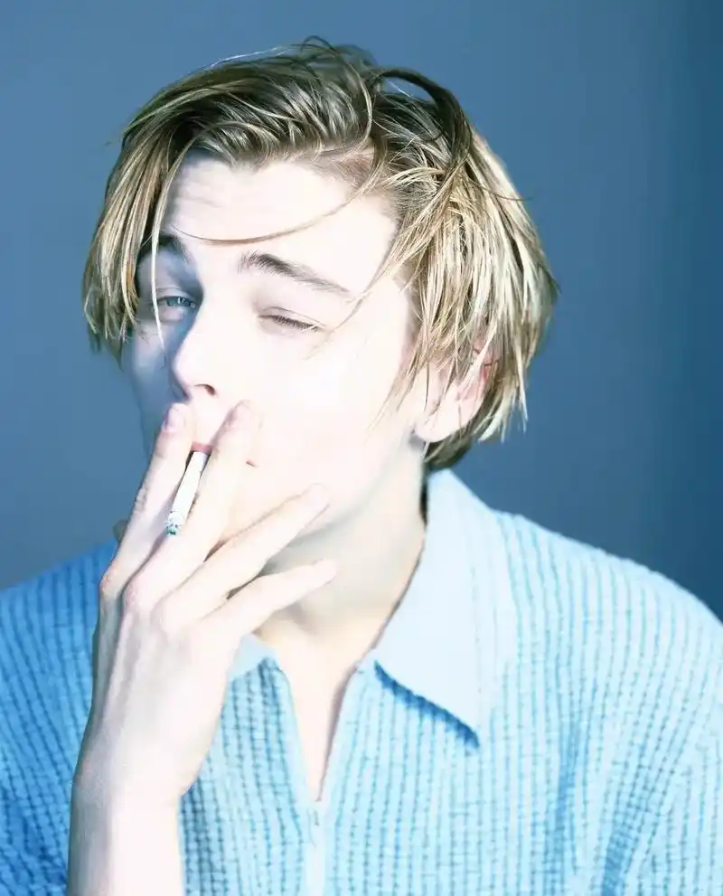 这么好看的笑容,当然是分享给你啦!#莱昂纳多 #小李子 - 抖音