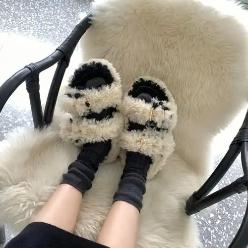 不被理解的毛毛凉鞋😘我也要有❗❗❗