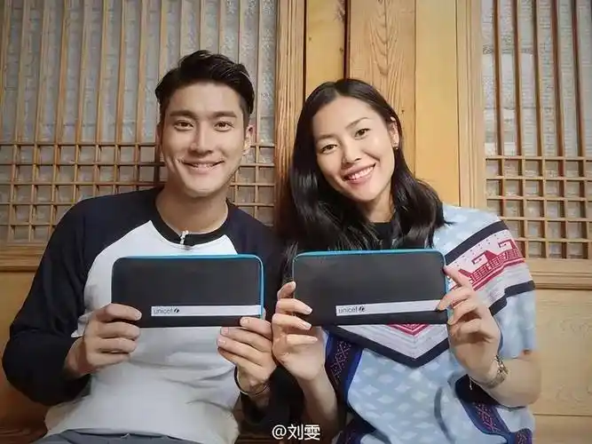 刘雯崔始源"石榴夫妇"cp真戏假做?_节目_网友_经验