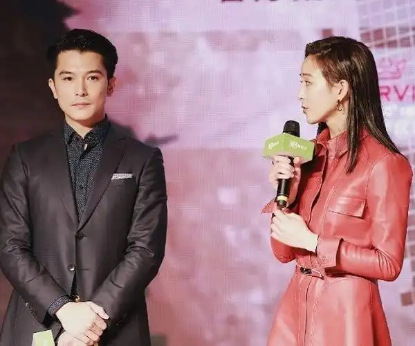 娱乐圈最尴尬的绯闻同框,邱泽,张钧甯《唐探》网剧发布会再合体!