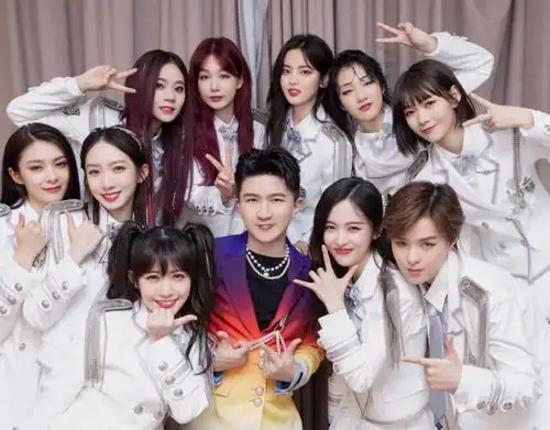 "火箭少女"解散1周年,全员更新动态,限定团的情谊不缺席