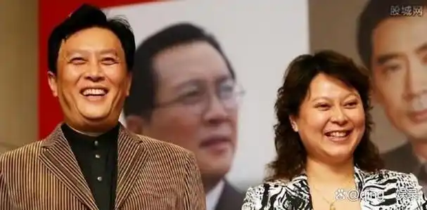 起初,一家三口沉浸在喜悦中,以为可以过上幸福美满的生活.