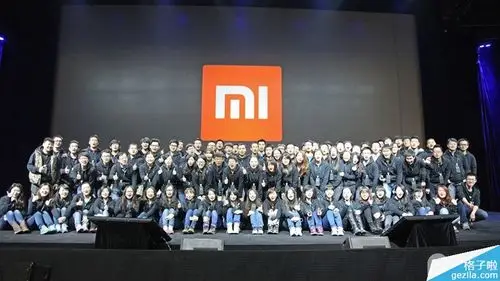 小米8年度旗舰发布会海报透露了啥