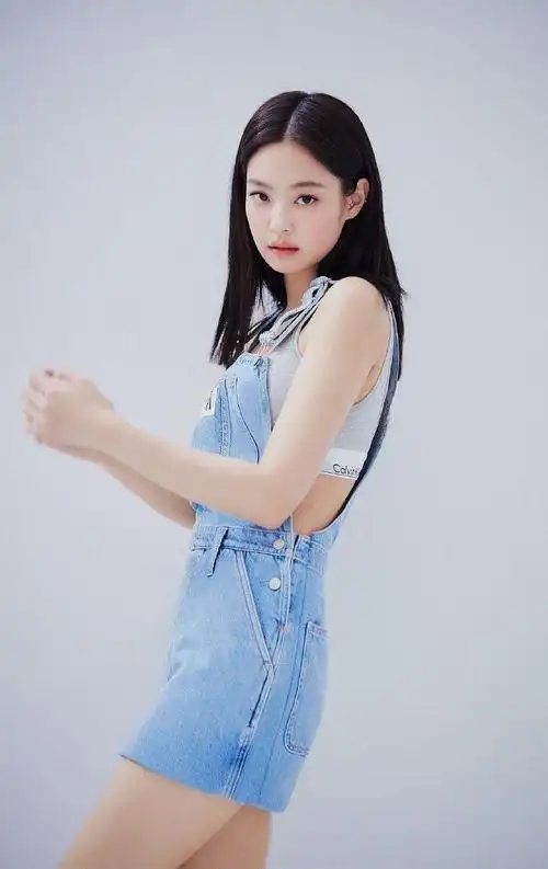 jennie 金珍妮个人代言宇宙(无限扩张中)jennie身材 solo 表.