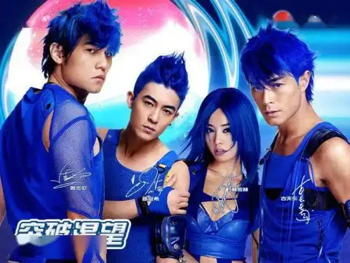 周杰伦甚至还被迫给百事写了一首《蓝色风暴》.