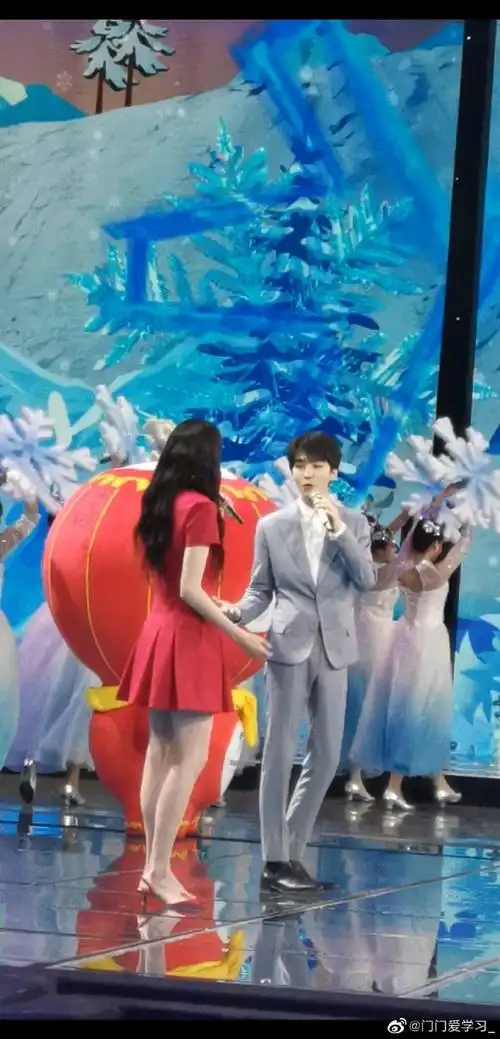 王俊凯关晓彤合唱