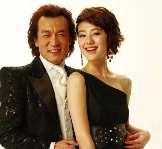 歌手王冠个人资料简介 男演员王冠个人资料