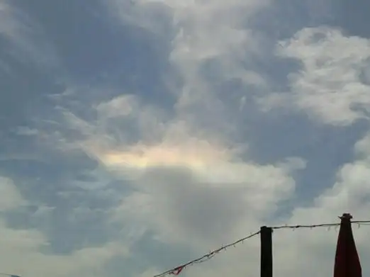 祈福放生 天空惊现佛菩萨莲台佛光(图文)