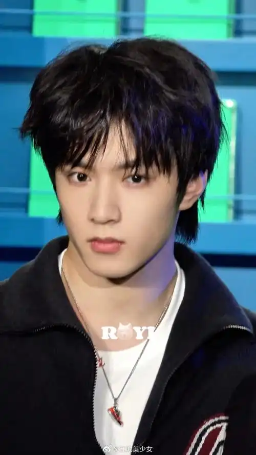 刘耀文路易威登品牌大使