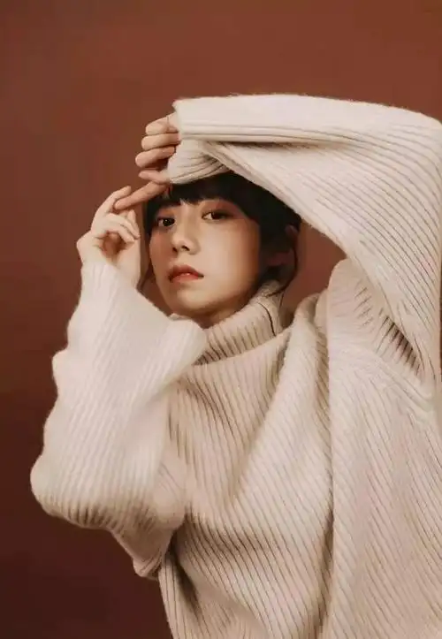 室内人像拍照姿势教你拍出好看大气的写真照