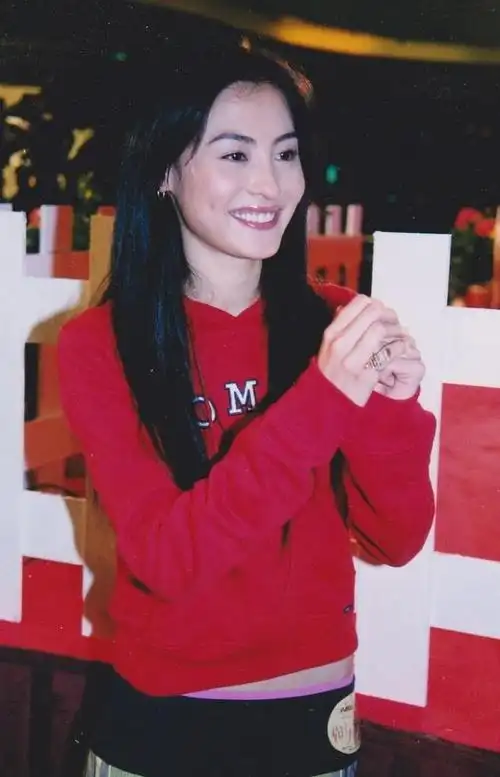 老照片:年轻时候的张柏芝