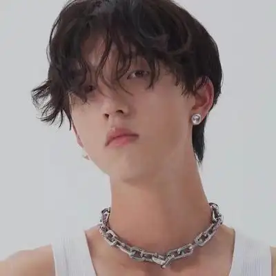 韩系慵懒气质高冷的魅力男生头像偏冷淡风很好看的男生气质头像