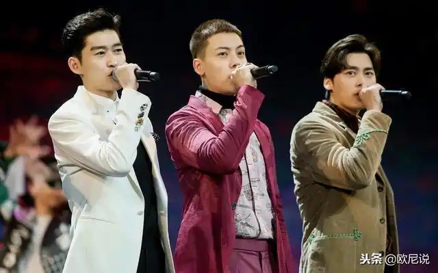 陈伟霆黄景瑜张翰等人同框,谁是男神届的"保鲜肉"?