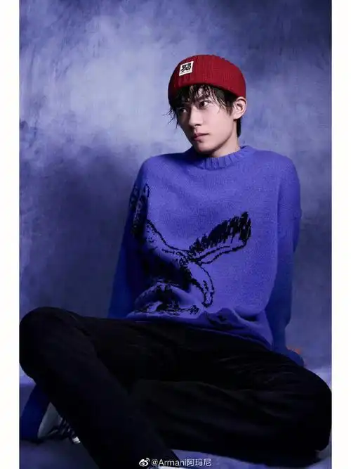 怪不得好多大牌,奢饰品要找他代言#易烊千玺  #易烊千玺阿玛尼