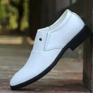 皮鞋男真皮英伦商务正装男鞋子韩版透气男士休闲鞋青年白色潮鞋男