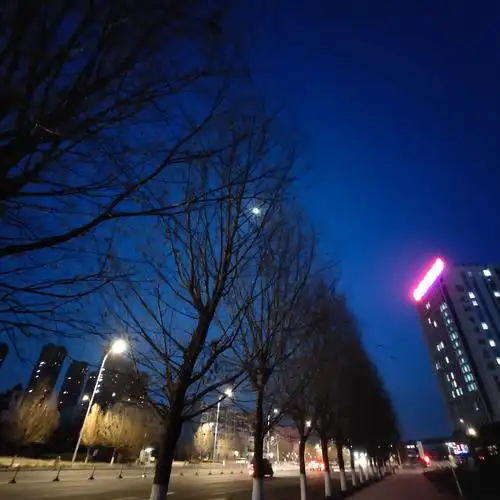 安静的夜晚独自享受孤独