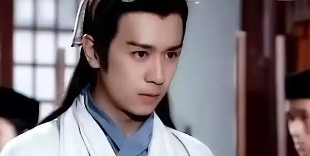 设计这个造型,是为了致敬,早前《东游记》当中马景涛所饰演的吕洞宾