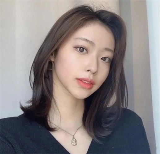 今年最流行的锁骨发 发量多or少都适合剪_最新发型 - 美发站