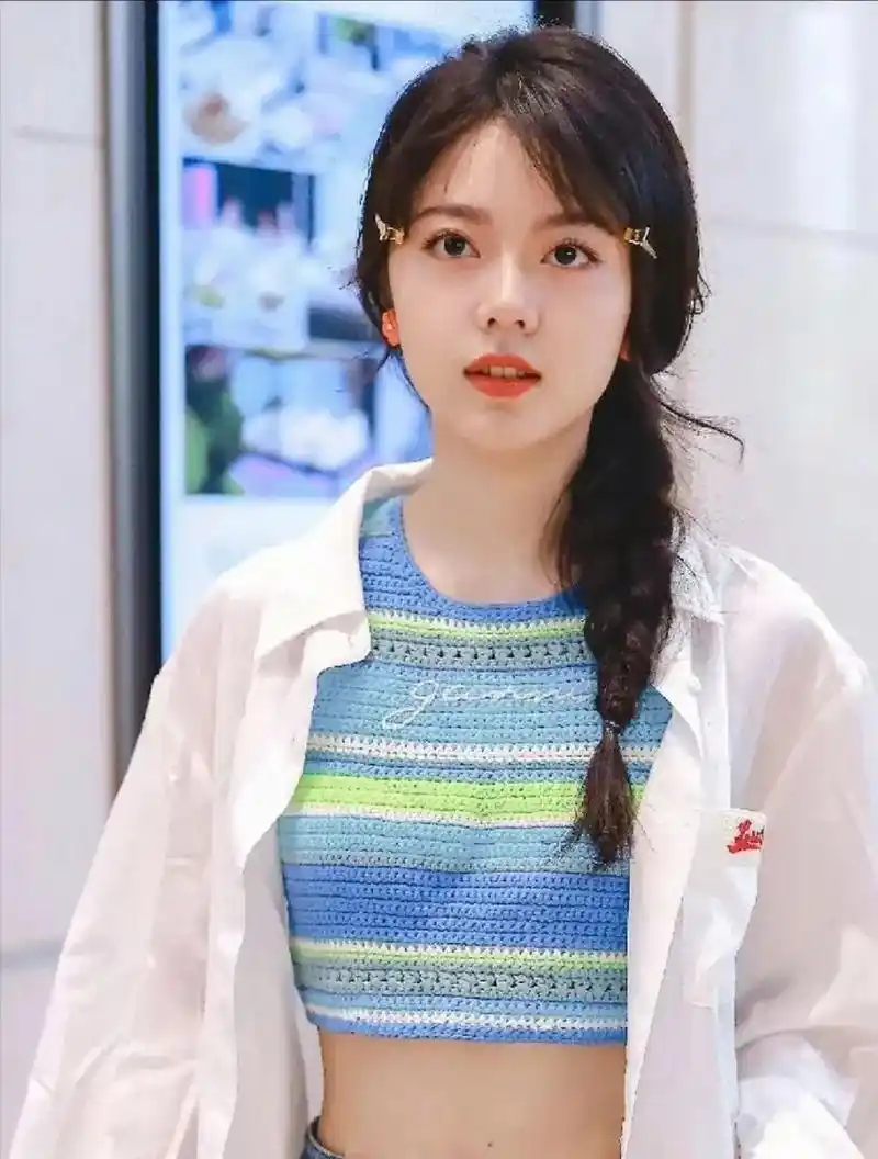 同样都是零零后童星,张子枫和赵今麦演技对比,到底谁更胜一筹?