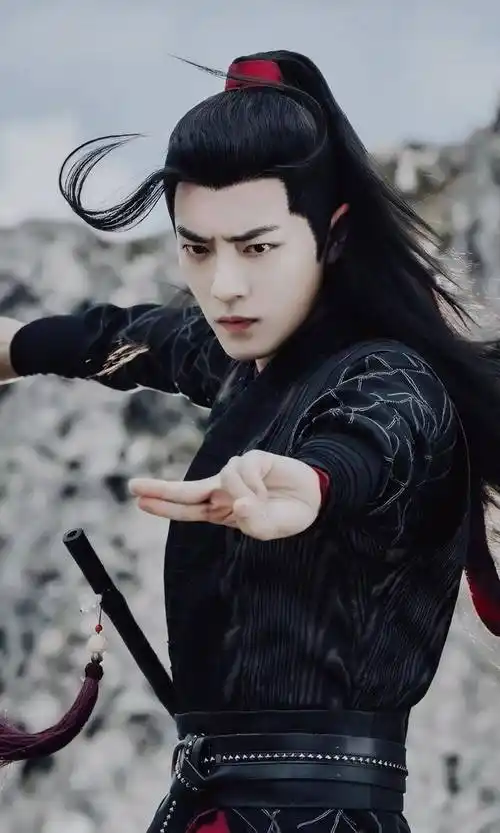 魏无羡现代装造型,简约低调给人舒适感,最后一套绝美_肖战_王一博