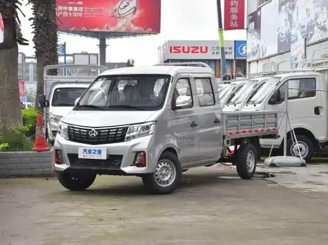 2022款 1.6l plus 舒适型载货汽车双排单后轮栏板3250轴距2.