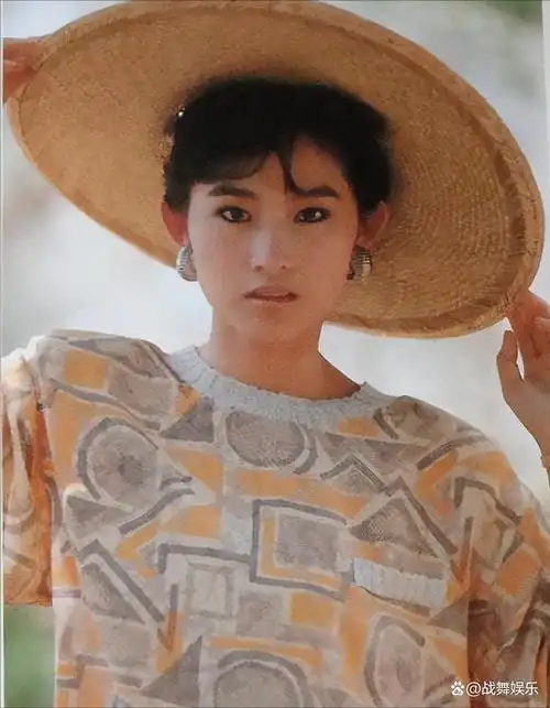 台湾的一位女演员,年轻的时候非常有知名度,出演了著名的电视剧《搭