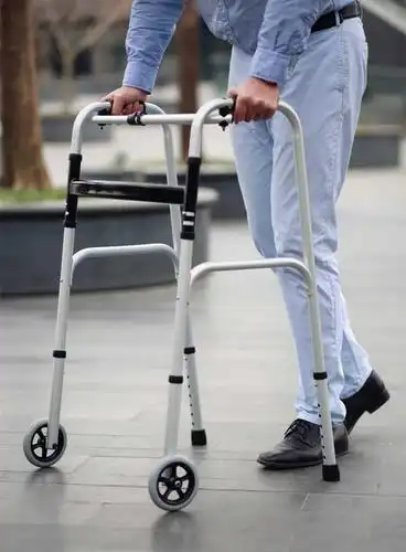 带行轮带器助器器推步行代步座手扶坐椅助老人