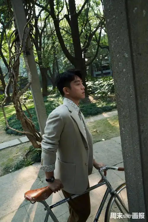 郑恺周末画报新写真范欣