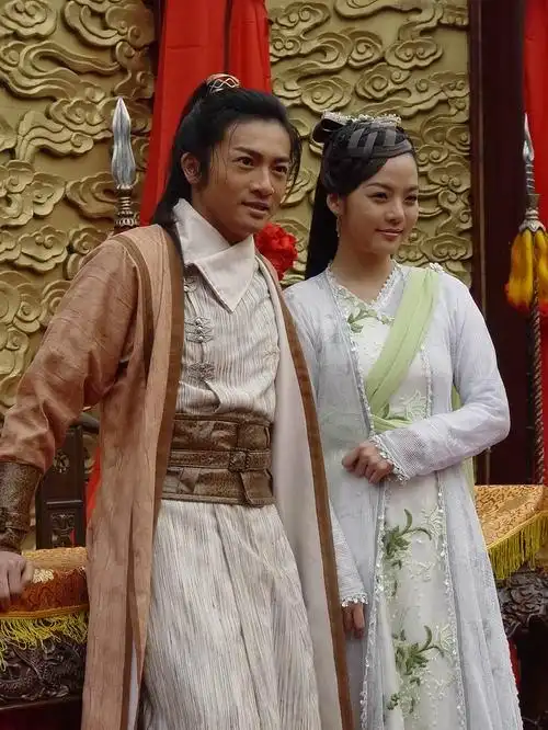 12月29日在松江的拍摄基地举行记者见面会,主演苏有朋,蔡琳,赵雅芝