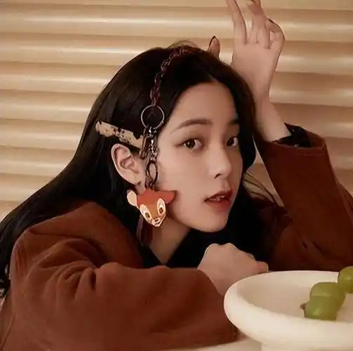 演技处处垮绯闻满天飞欧阳娜娜不上进也不影响事业