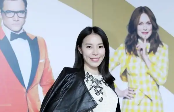 中国汽车首富诞生去年狂赚千亿妻子还是央视美女主持人