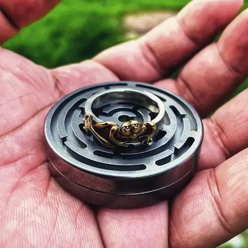 渡鸦工作室原创专属七夕青蛙青蛙王子戒指手工雕刻戒指