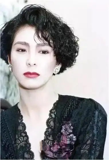 5位女港星让人一眼万年结局却不尽人意