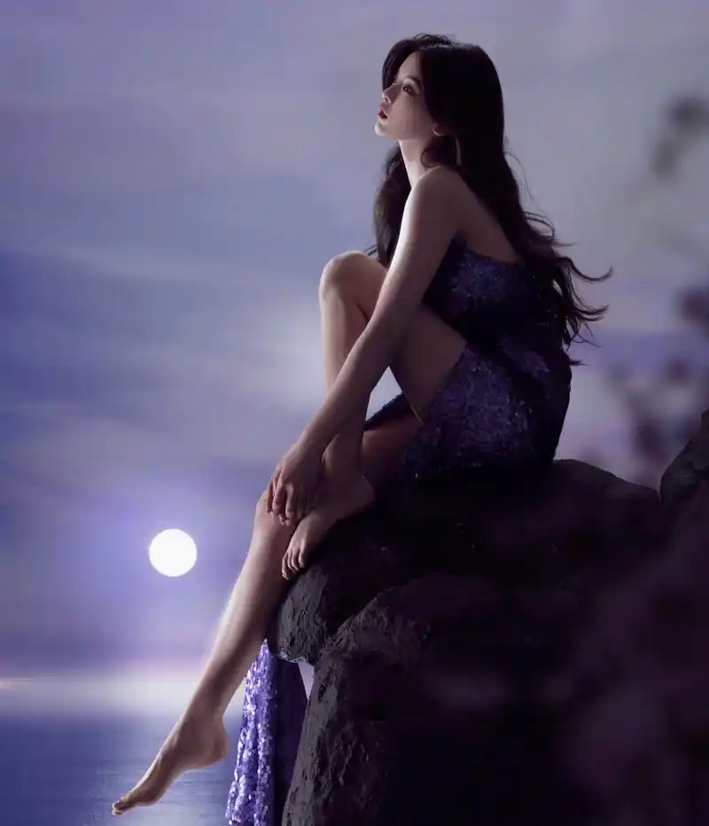 杨超越光脚丫图集