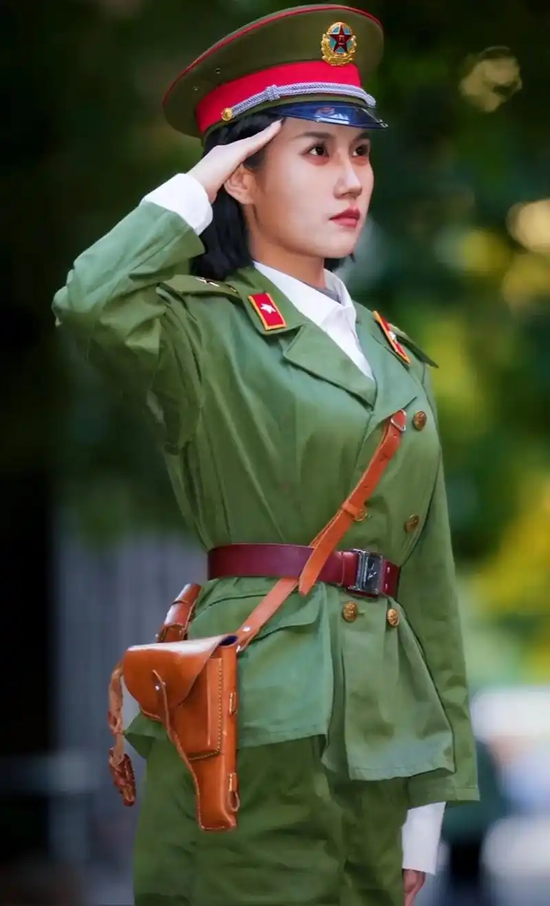 83式军装女兵迷彩哥作品剪辑