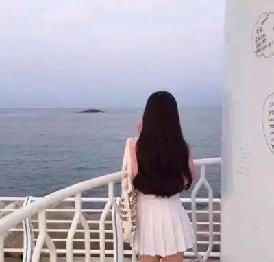 面朝大海 -[女生头像] [个性] [高清] [小清新] [中系女头] [唯美]