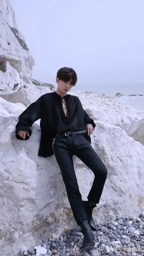 如何评价王俊凯的身材