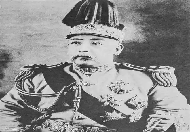 少年篇:一代枭雄袁世凯的真实面目