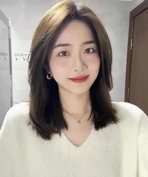 自然卷烫头发型女中长发免打理(烫小卷都过时了)(5)