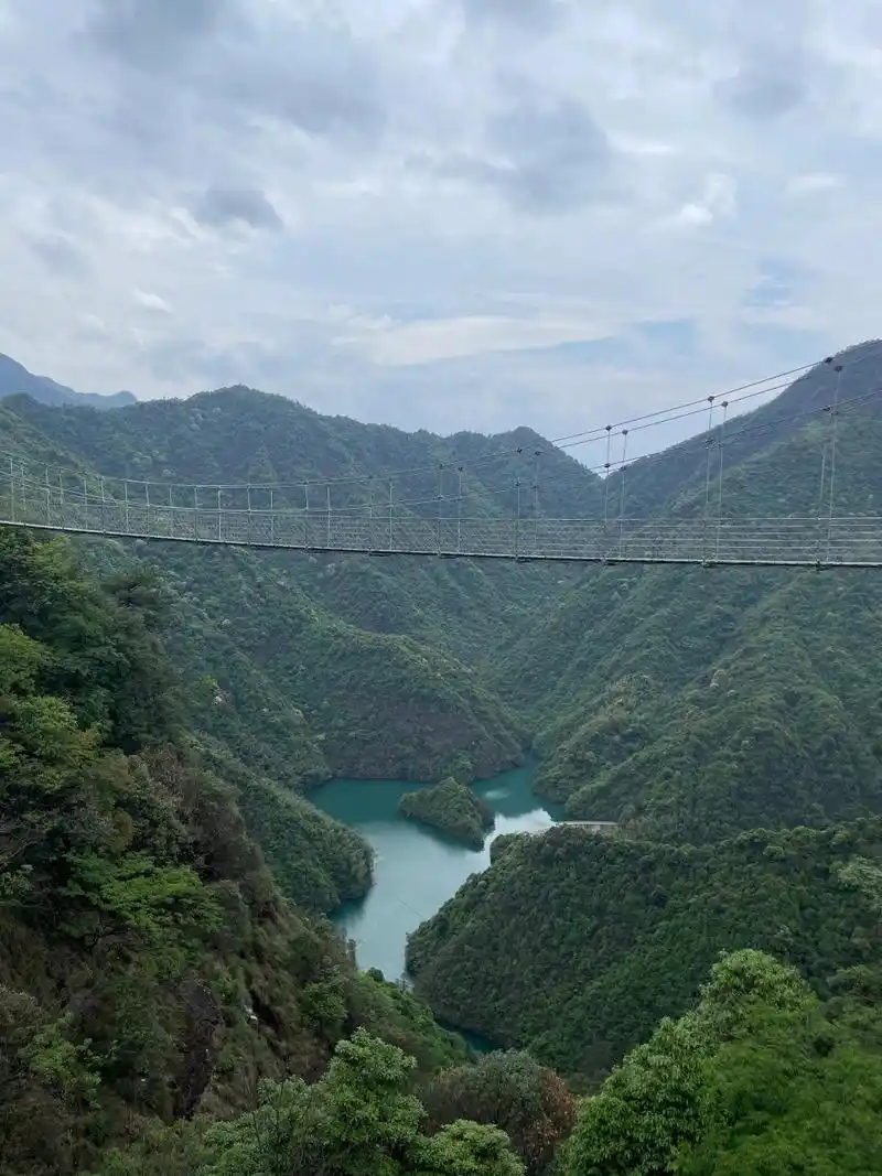 资溪,一座位于江西抚州的小县城,凭借大觉山景区吸引无数游客前往