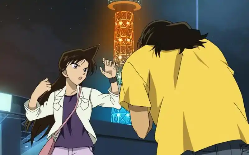 笑到掉牙系列柯南剧场版中最倒霉劫匪连被几个女汉子ko竟毫无还手能力