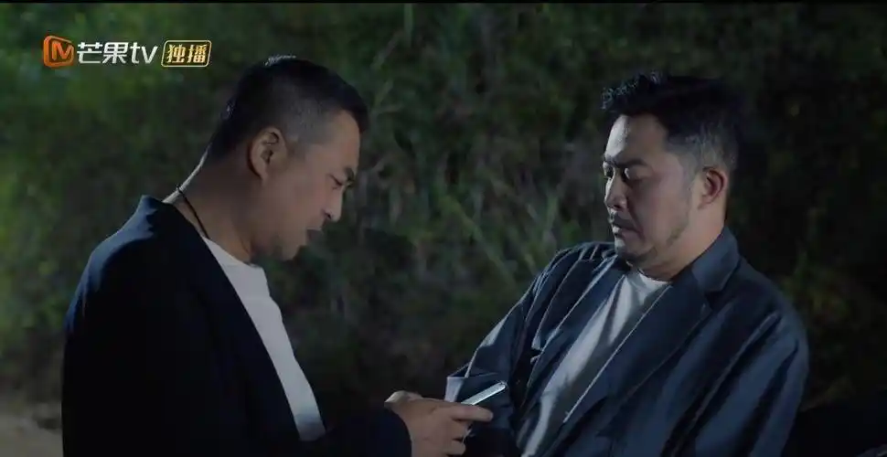 沙溢和张嘉译的搞笑日常,中年男明星的处境也并不尴尬_综艺咖_扒娱乐