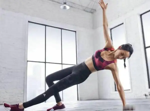 明星自律起来有多可怕,她十几年坚持跑步,而她十几年不吃午饭[1