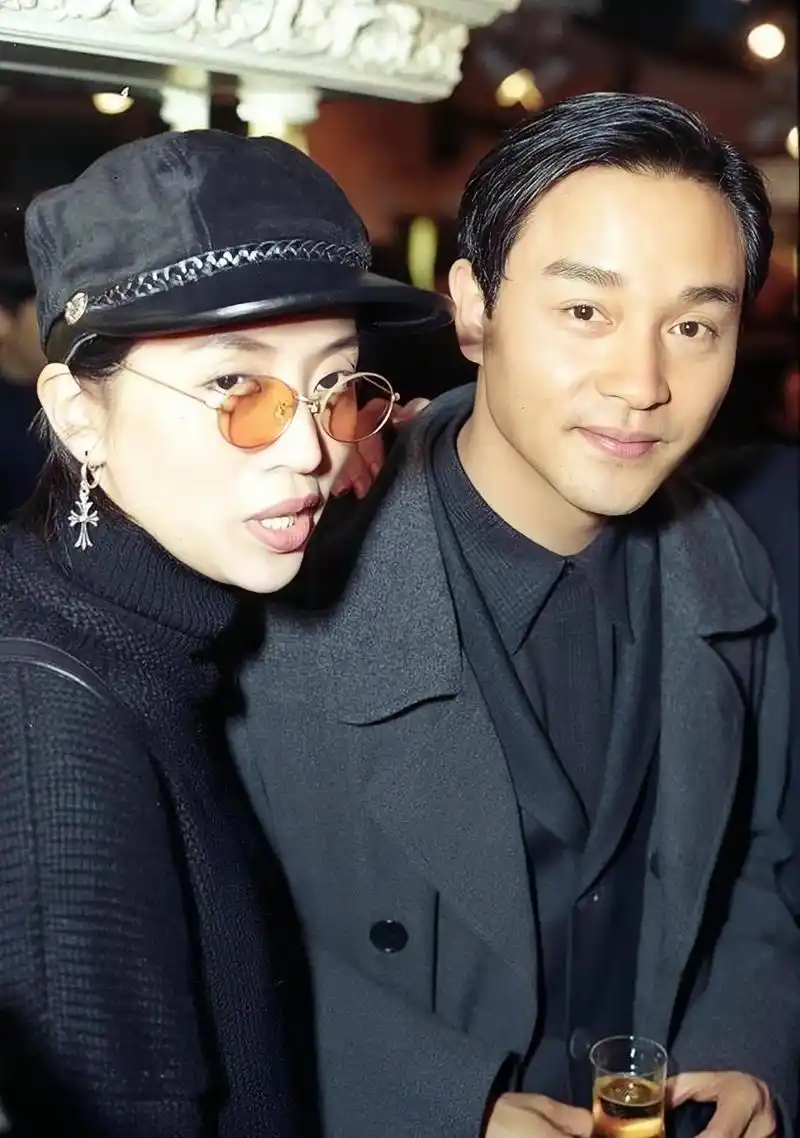 哥哥张国荣和众星合照#高清修复 - 抖音