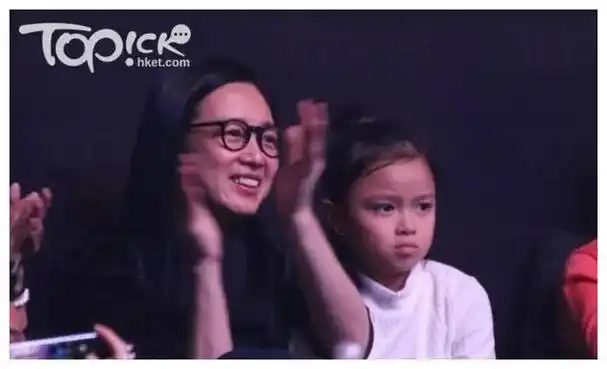 刘德华女儿享尽奢华5亿培养成长2亿飞机加10保镖