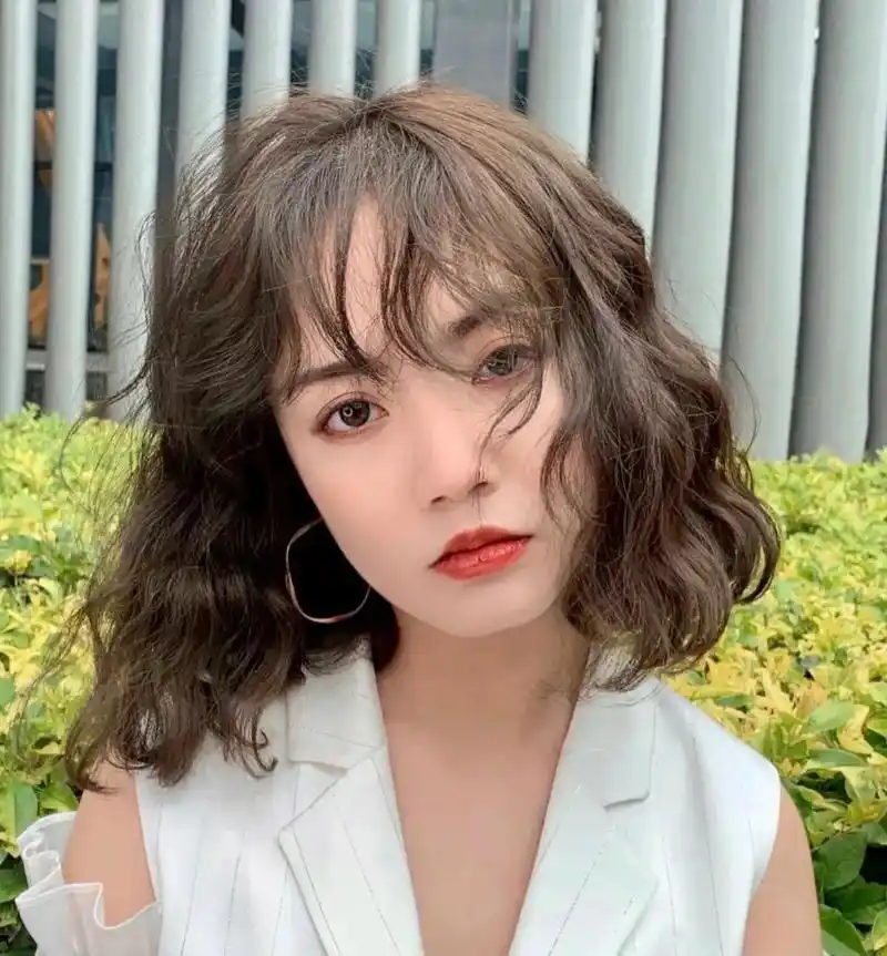 短发烫发推荐慵港风法式烫发超适合圆脸蛋蛋卷法式烫发慵赖烫发女