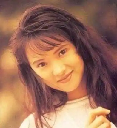 与伊能静相恋20多年的庾澄庆,为何最终娶了鲜为人知的张嘉欣?